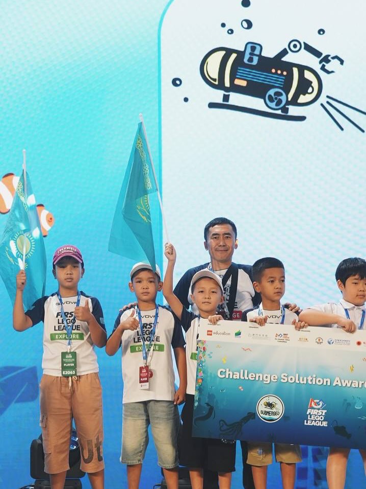 🏆«Келешек мектептерінің» оқушылары Қытайда өткен халықаралық робототехника чемпионатында жеті жүлде&hellip;