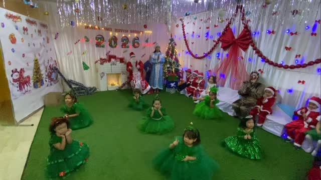 “Шырша” биімен әдемііі “Балауса” тобы қыздары😍😍😍